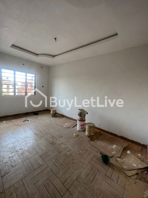 Newly built standard 2bed room flat apartment