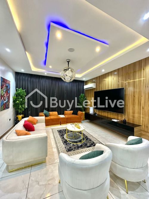 3 bedroom apartment with snooker and swimming pool