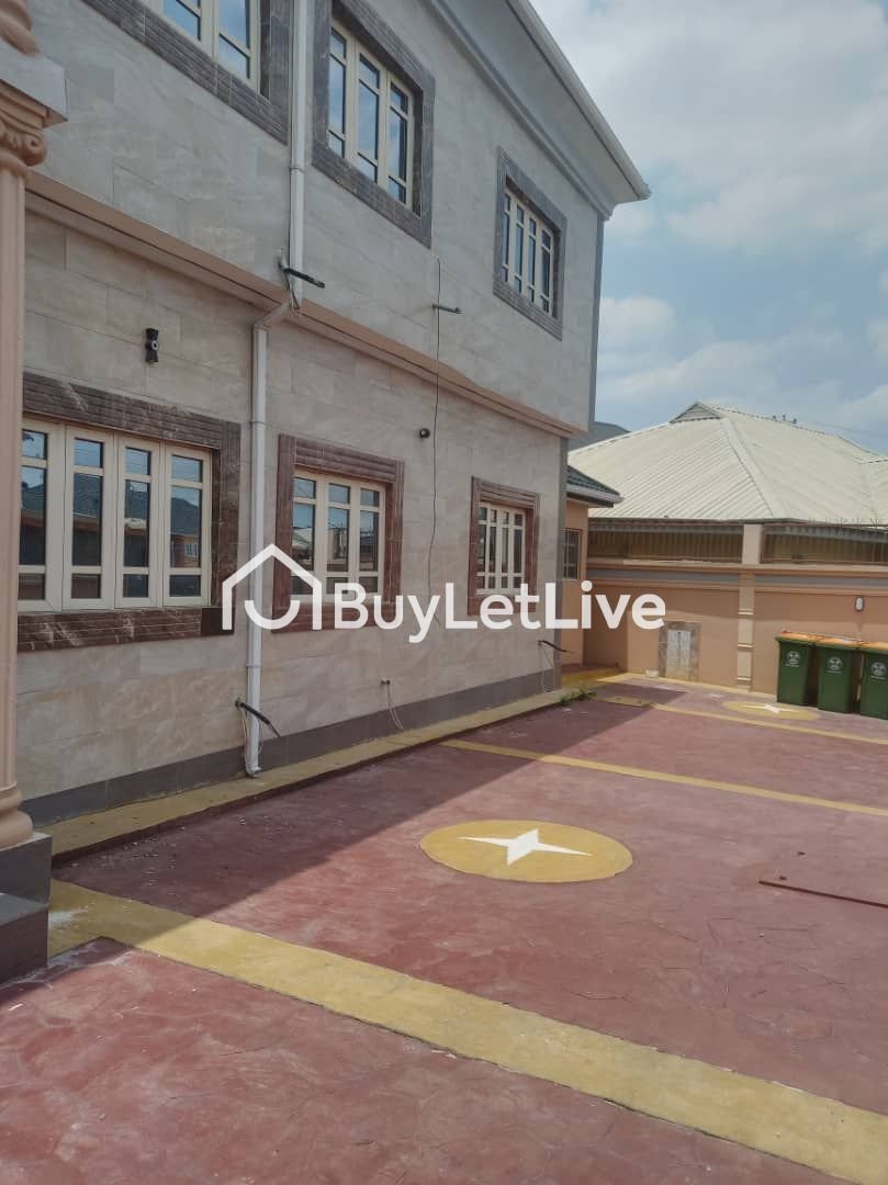 New Block Of 6 Flats Of Spacious 3 Bedroom Flat For Rent