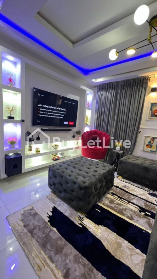 One Bedroom (self contain)fully furnished apartment for rent