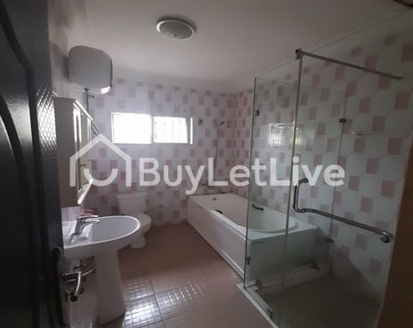 3 Bedroom Terrace house with 1 Room bq For Rent