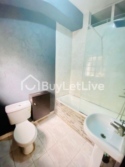 TO LET ‼ ‼ ‼  🏠 A serviced 3-bedroom flat having the following facilities