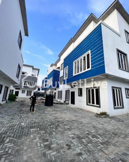 BEAUTIFULLY DESIGNED 5 BEDROOM TERRACED DUPLEXES FOR SALE
